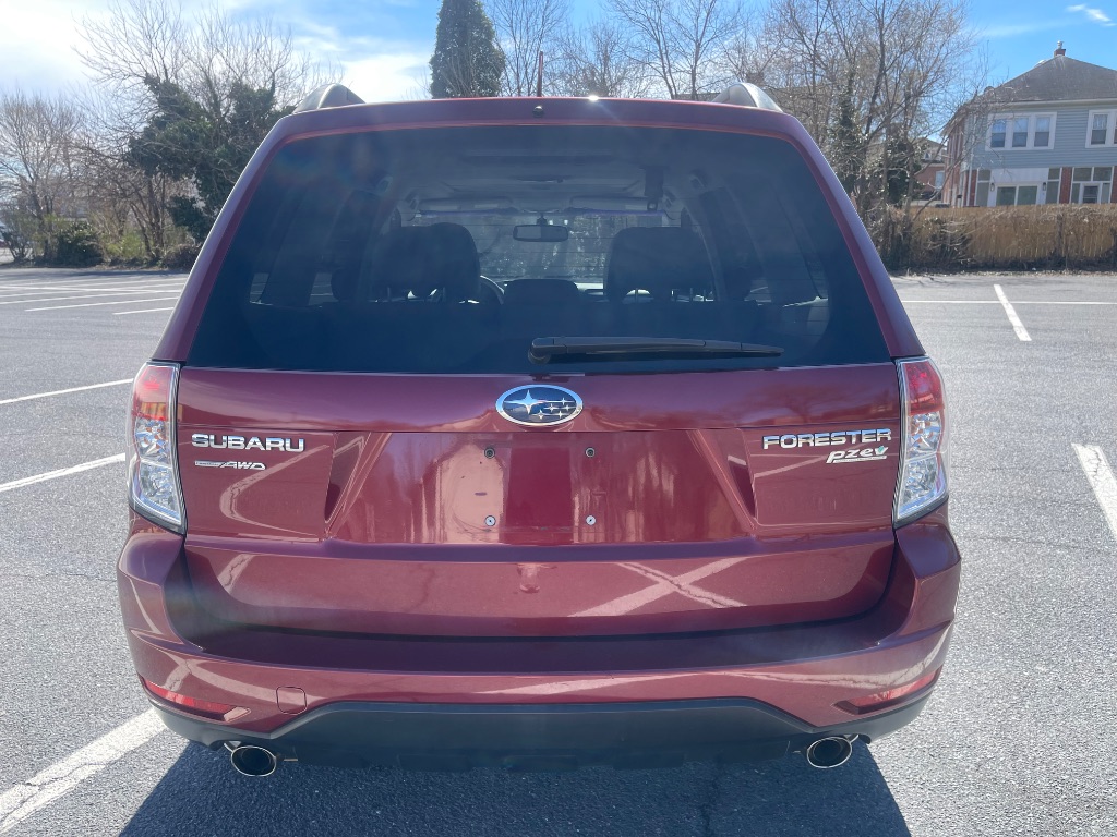 2010 Subaru Forester X Limited photo 7