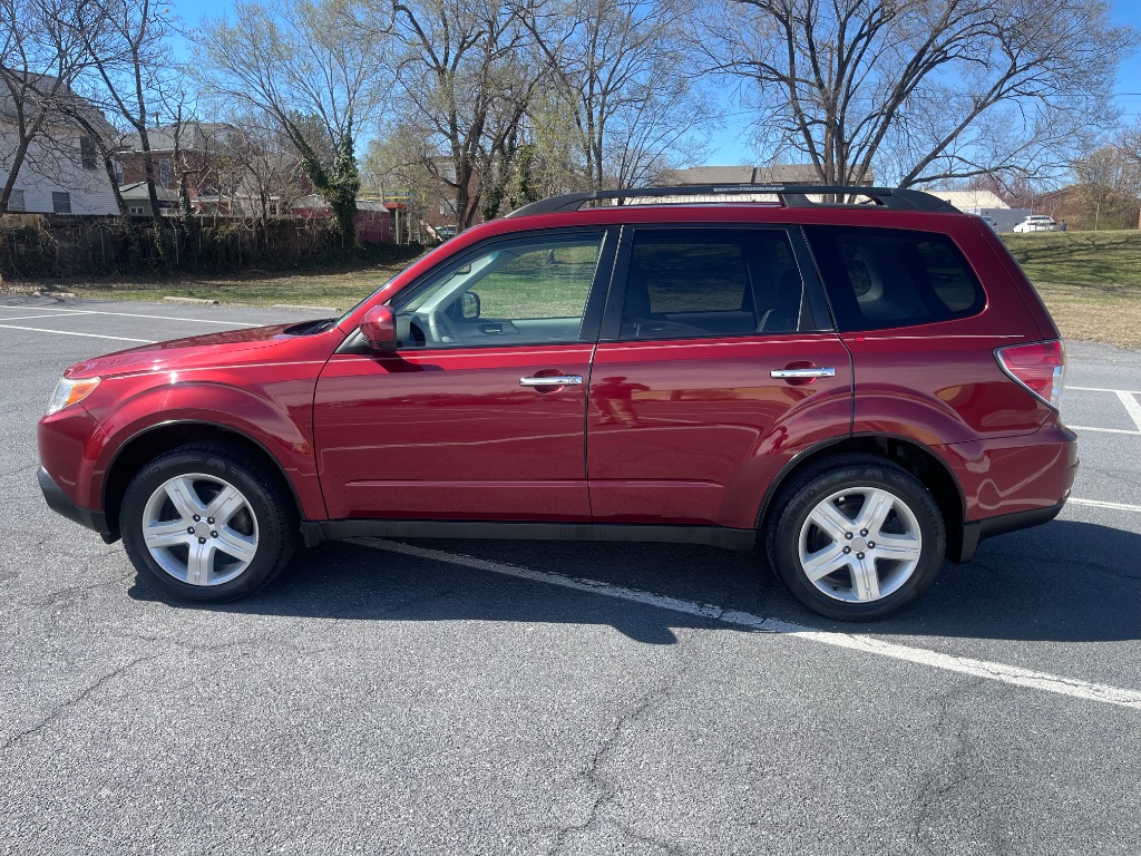2010 Subaru Forester X Limited photo 9