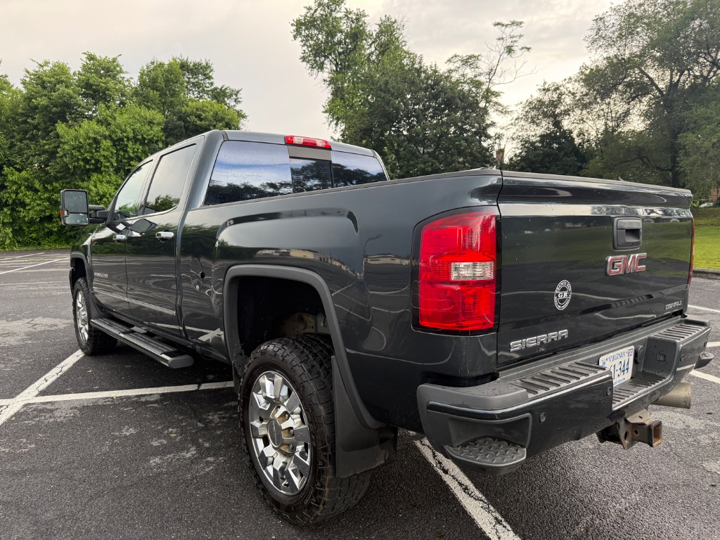 2018 Gmc Sierra 2500 Denali photo 8