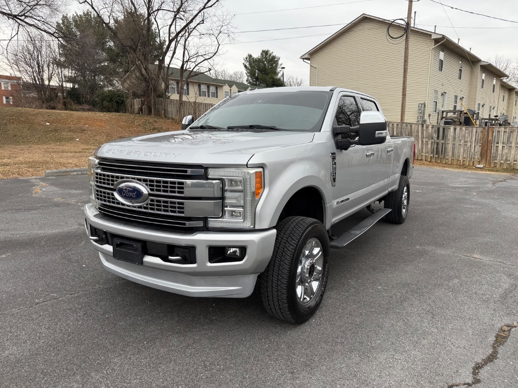 2017 Ford F-250 Super Duty Platinum's photo