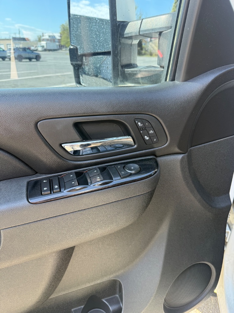 2010 Chevrolet Silverado 2500HD LTZ - Photo 8