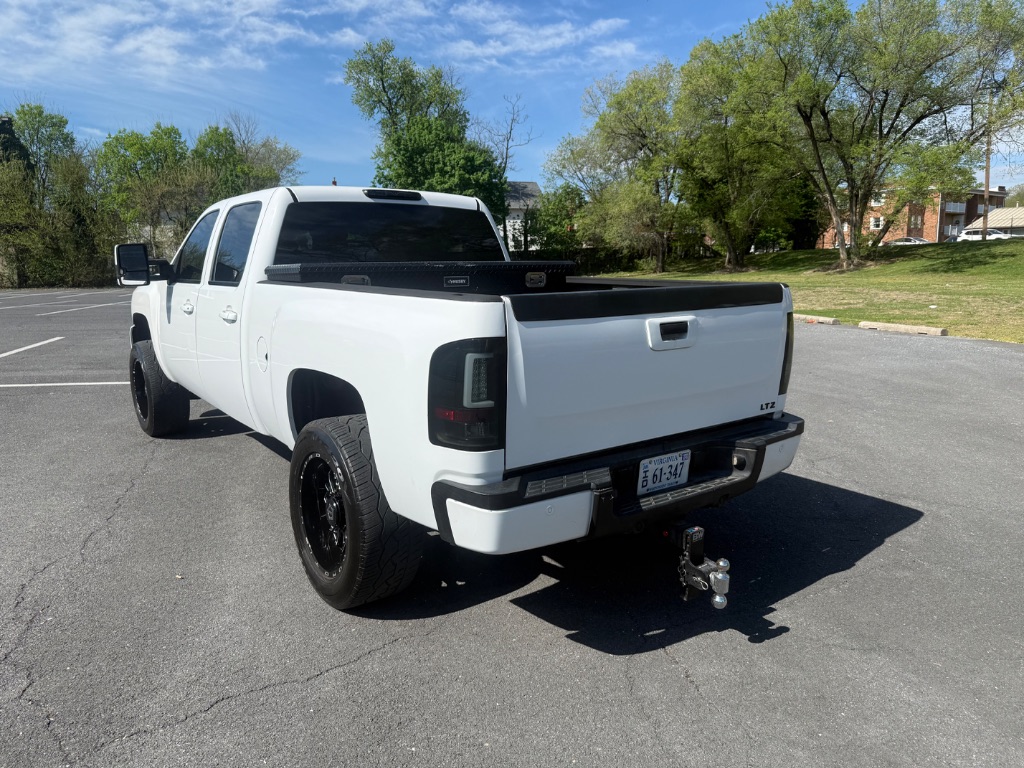 2010 Chevrolet Silverado 2500HD LTZ - Photo 6