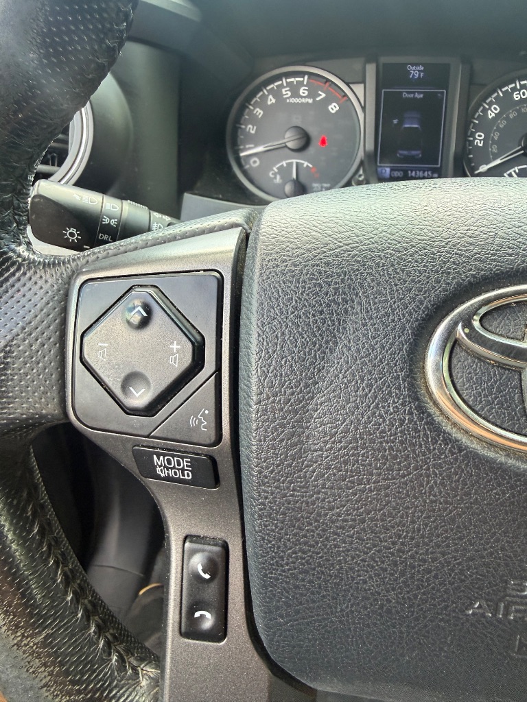 2017 Toyota Tacoma TRD Sport - Photo 12