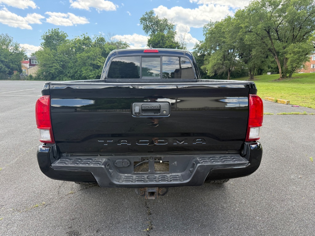 2017 Toyota Tacoma TRD Sport - Photo 6
