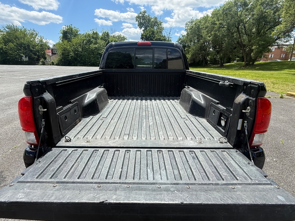 2017 Toyota Tacoma TRD Sport - Photo 24