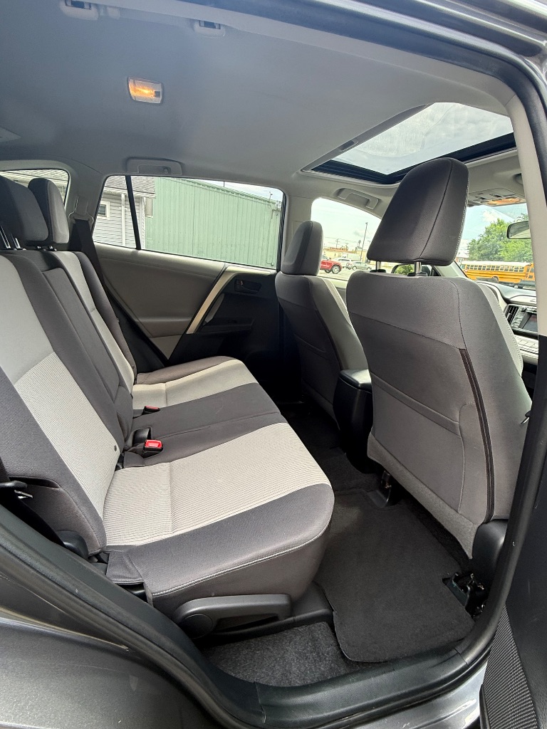 2013 Toyota RAV4 XLE - Photo 23