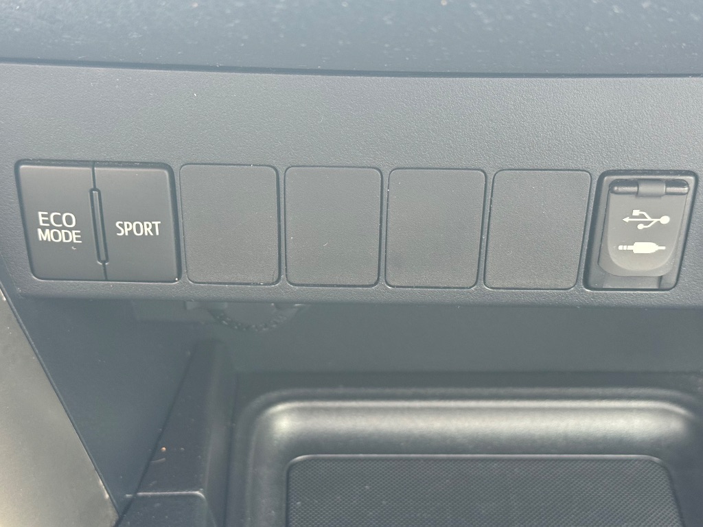 2013 Toyota RAV4 XLE - Photo 17