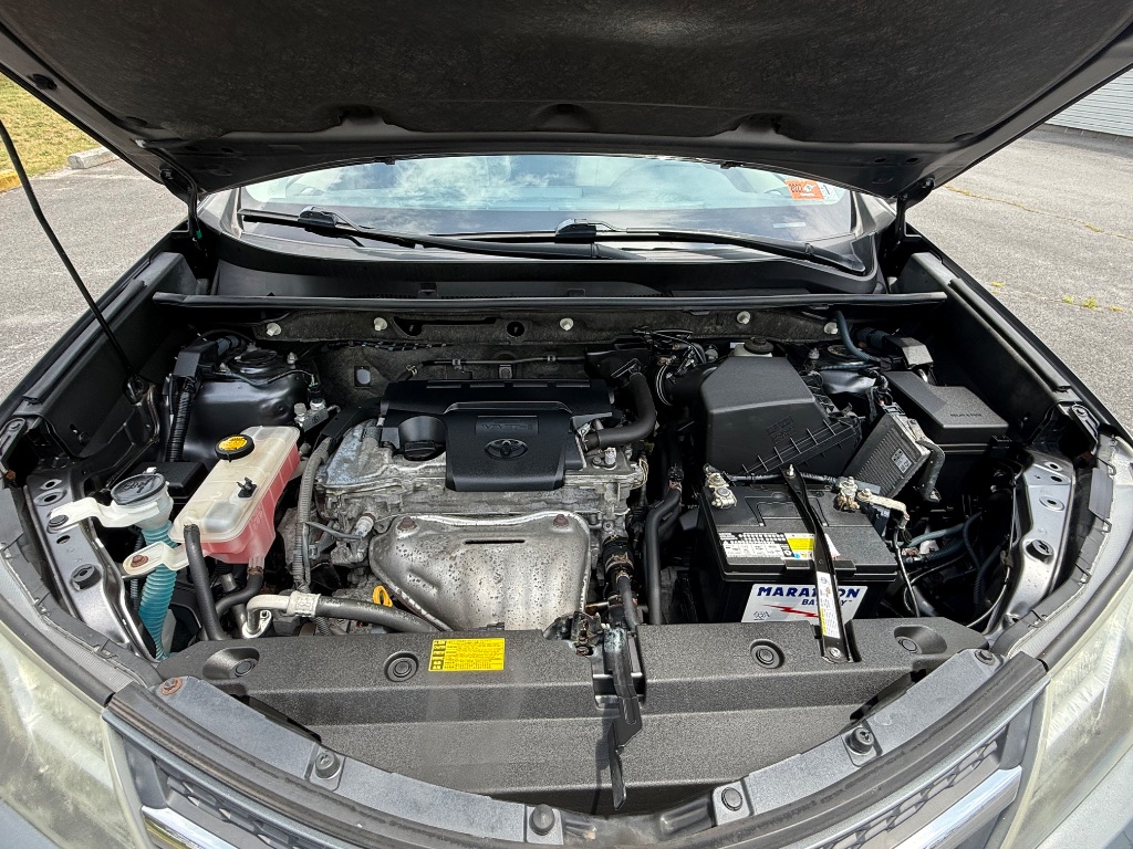 2013 Toyota RAV4 XLE - Photo 26