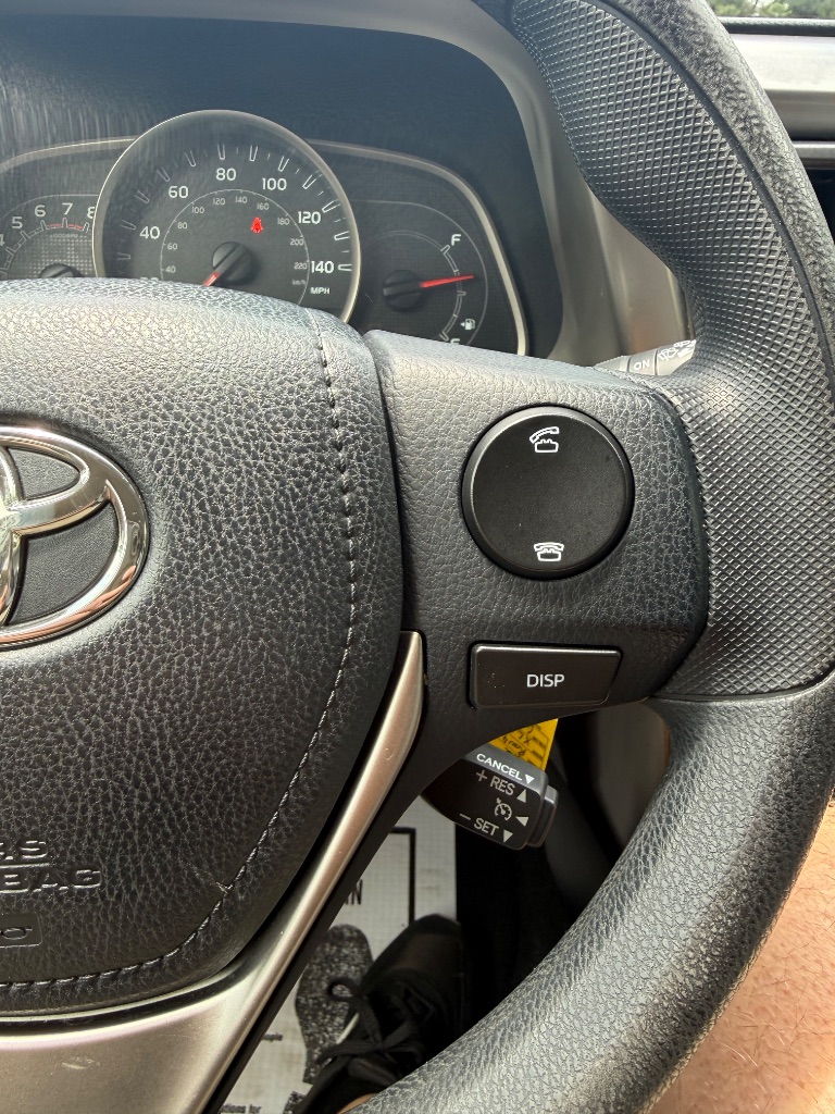 2013 Toyota RAV4 XLE - Photo 13