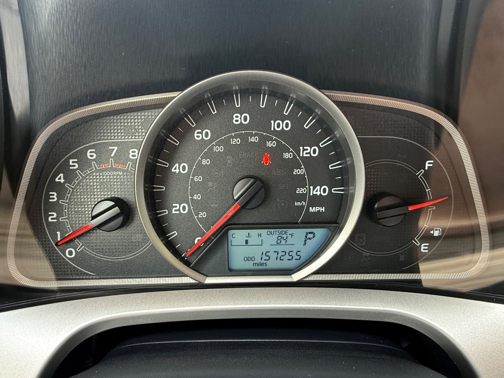2013 Toyota RAV4 XLE - Photo 14