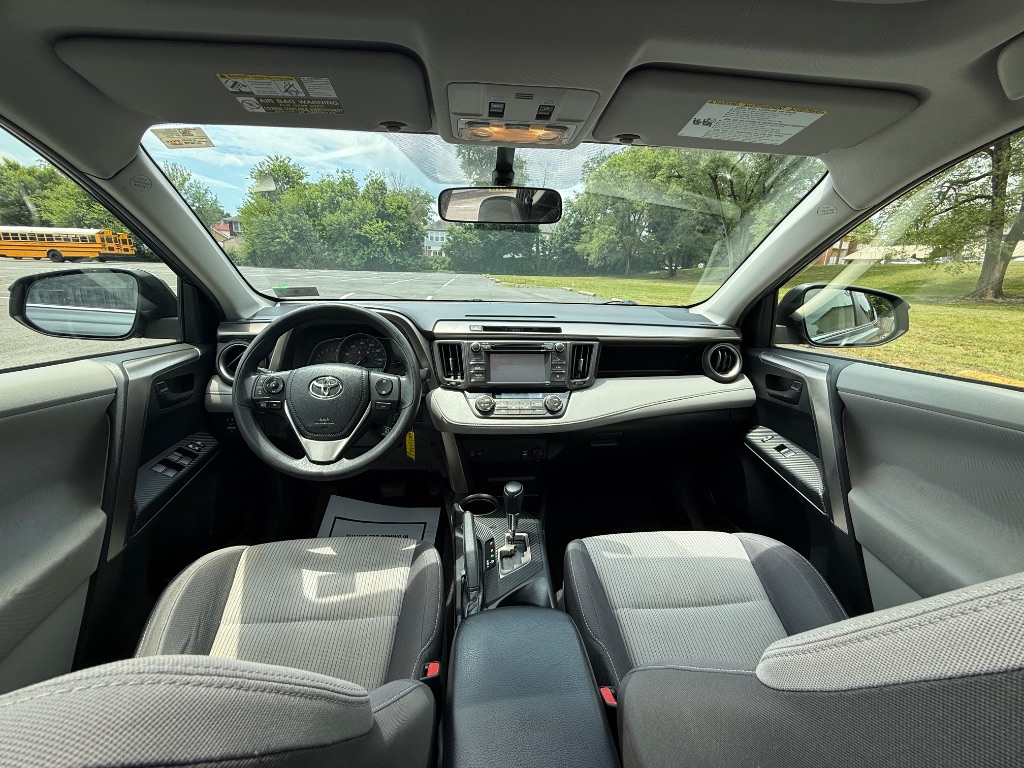 2013 Toyota RAV4 XLE - Photo 20