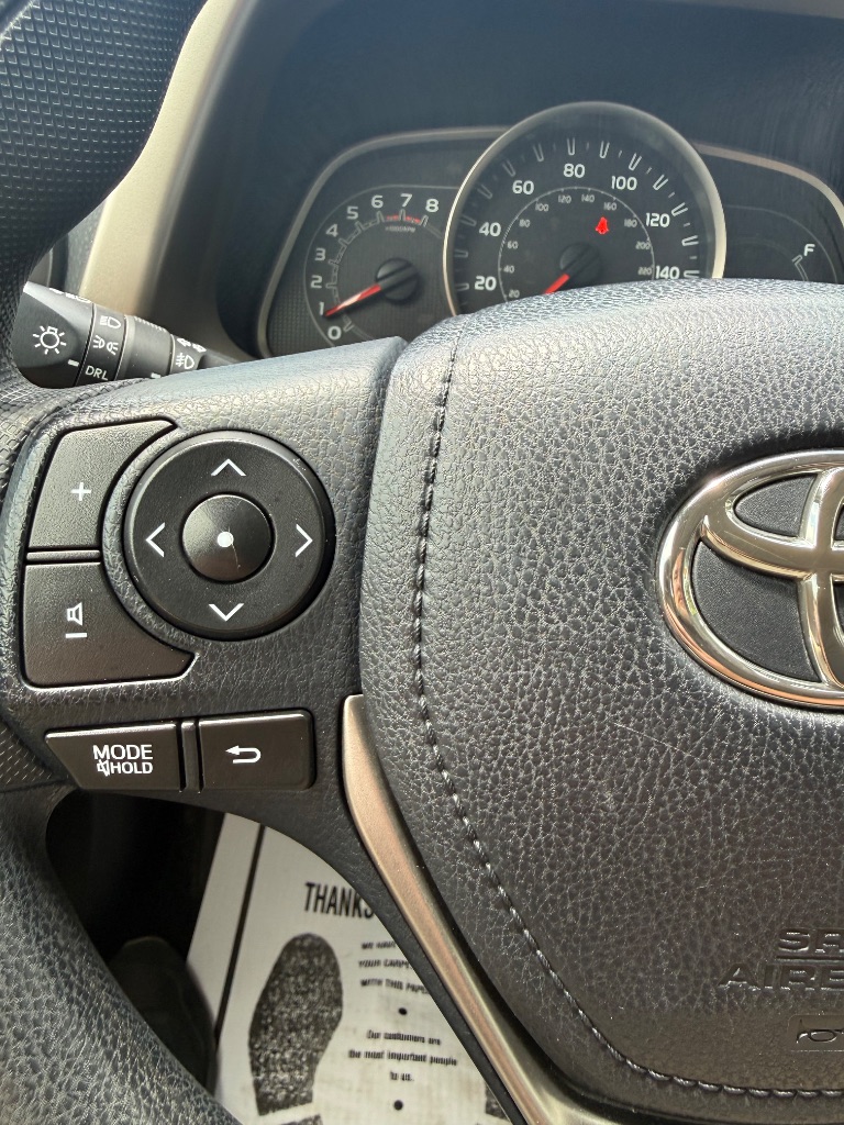 2013 Toyota RAV4 XLE - Photo 12