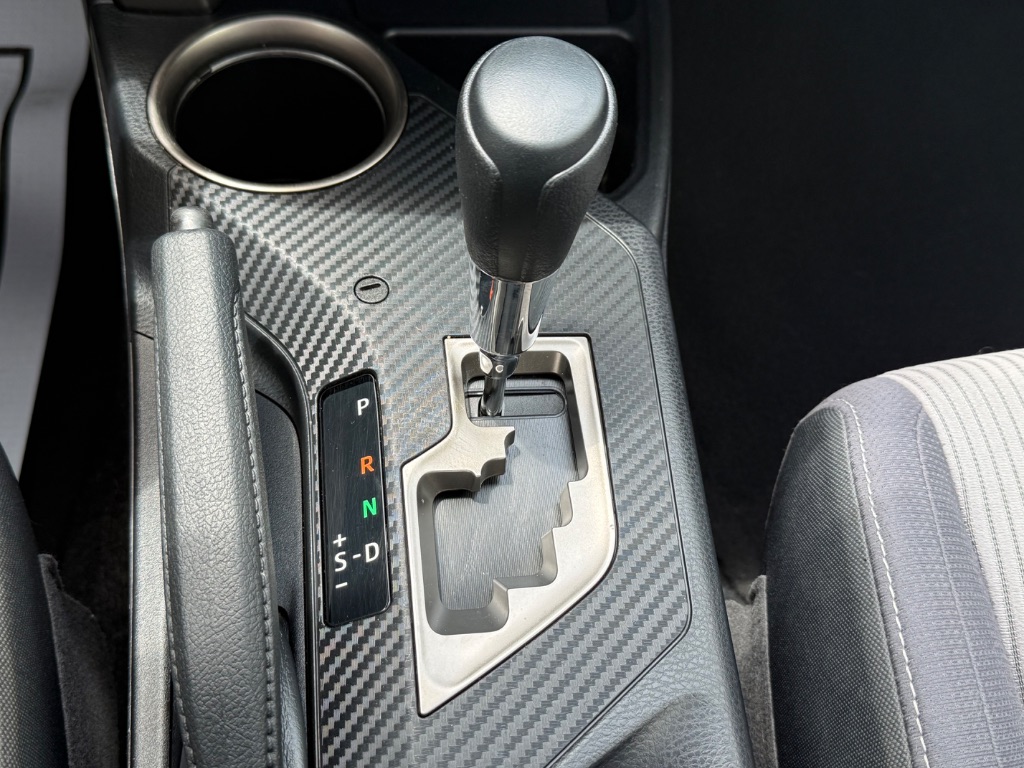 2013 Toyota RAV4 XLE - Photo 18
