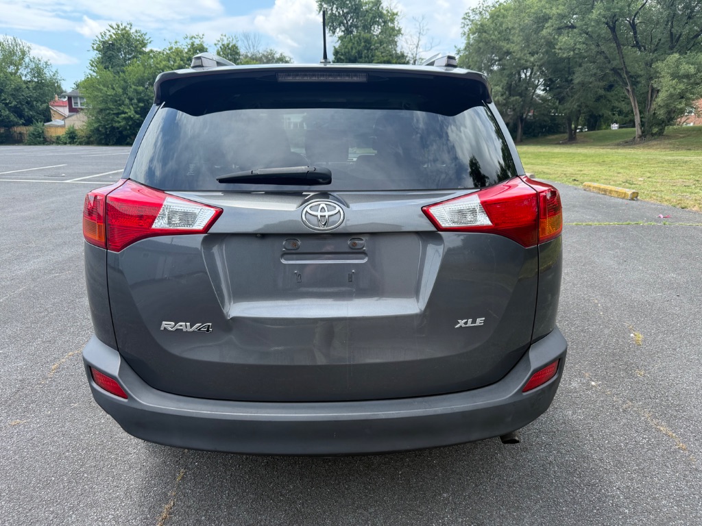 2013 Toyota RAV4 XLE - Photo 6