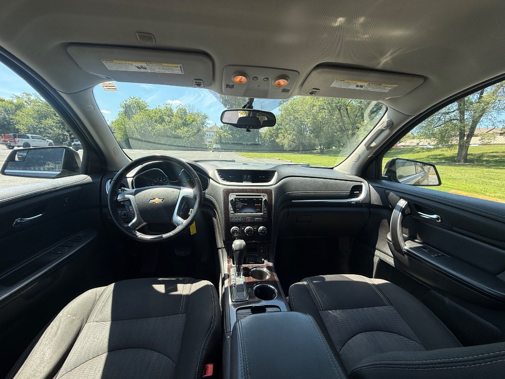 2017 Chevrolet Traverse 1LT - Photo 19