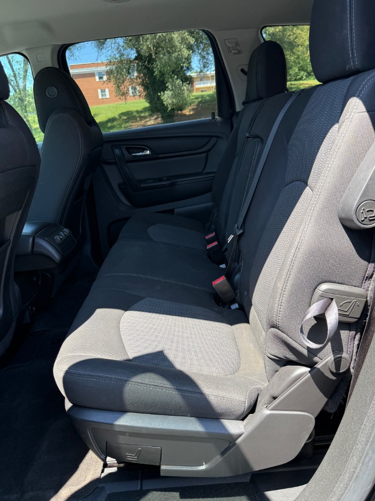 2017 Chevrolet Traverse 1LT - Photo 23