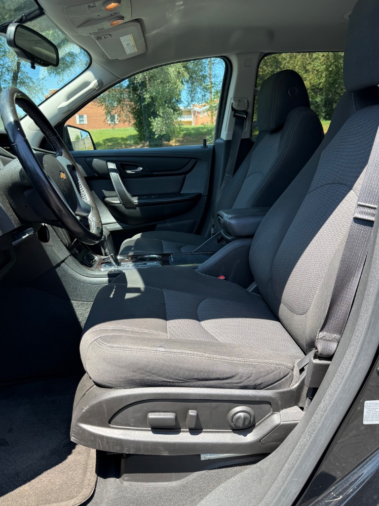 2017 Chevrolet Traverse 1LT - Photo 20